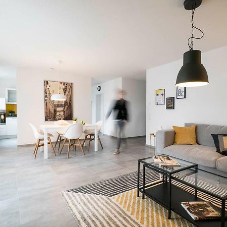 Apartwehr Business&Ferien Apartment Gelb ภายนอก รูปภาพ